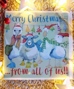 Weihnachtskarte mit Schaf, Möwe, Gans im Winteroutfit